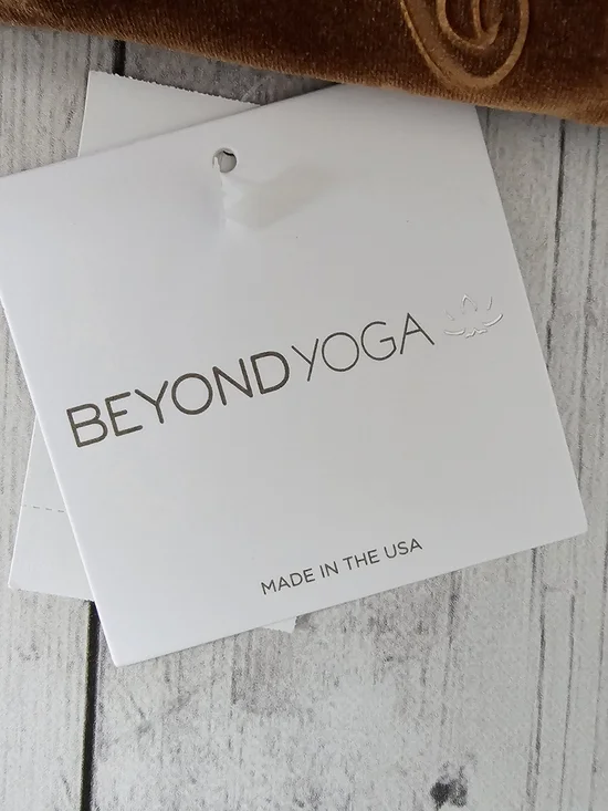 NWT Beyond Yoga Burnout Velvet Cropped Cami in Camel Brown M - Picture 4 of 9